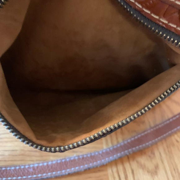 🌻Patricia Nash Embossed Leather Purse🌻 - Picture 8 of 16